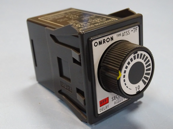 Реле за време Omron ATSS-7F